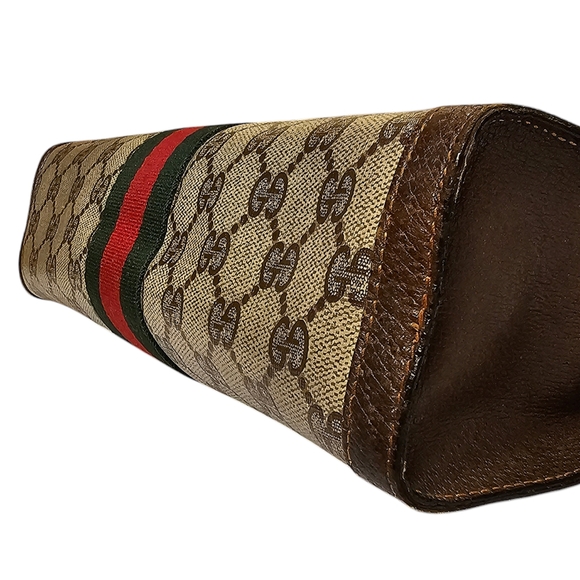 GUCCI CLUTCH - Picture 6 of 16